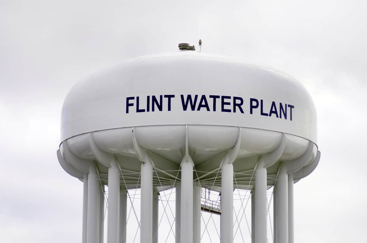Flint Water Plant Tank